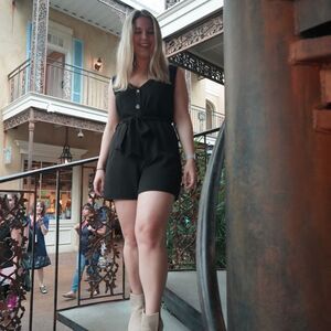 Wishlist Apparel Black Button Front Tortoise Waist Tie Romper Size M